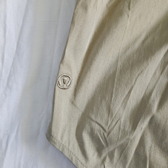 Lululemon Cotton-Blend Poplin Button-Down Shirt CMPK Camp Khaki Women's Size M - Picture 4 of 7